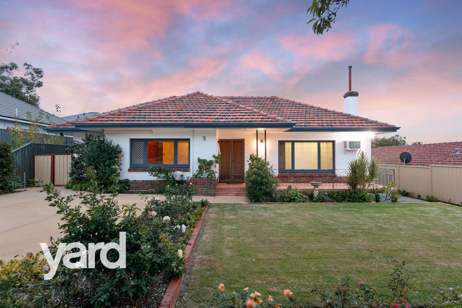 3 bedrooms House in 25 Kitchener Road MELVILLE WA, 6156