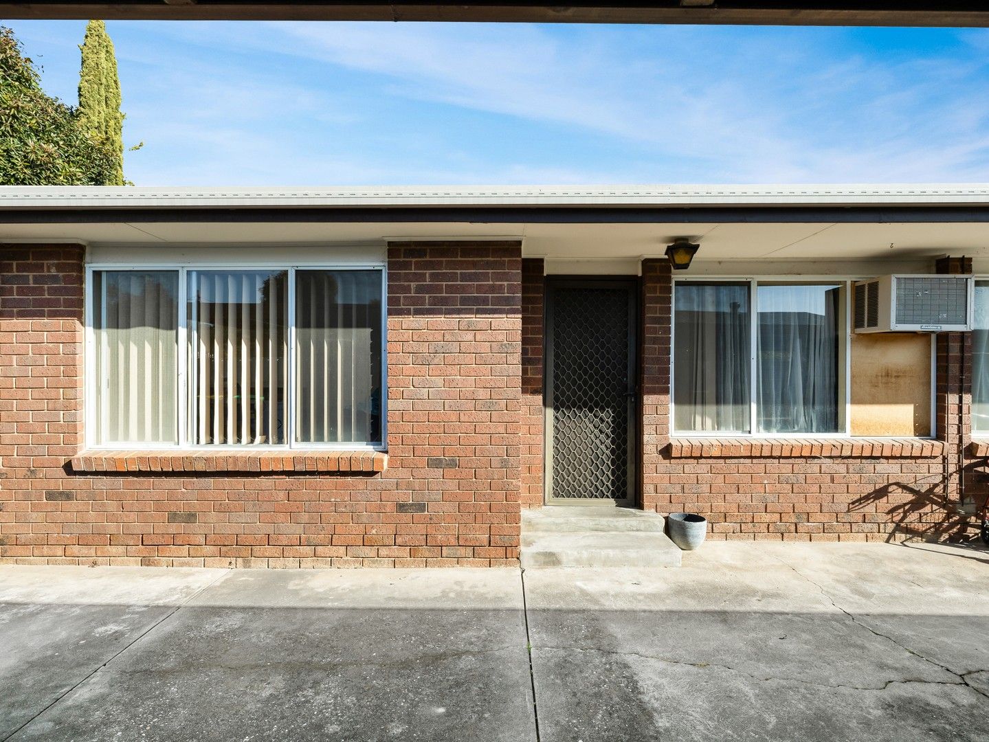 1/209 Plummer Street, South Albury NSW 2640, Image 0