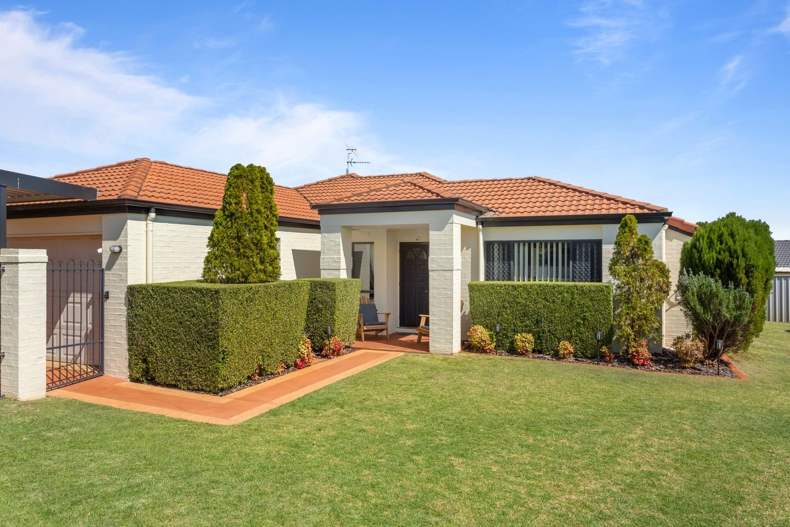 3 bedrooms House in 46 Biscay Crescent GLENVALE QLD, 4350