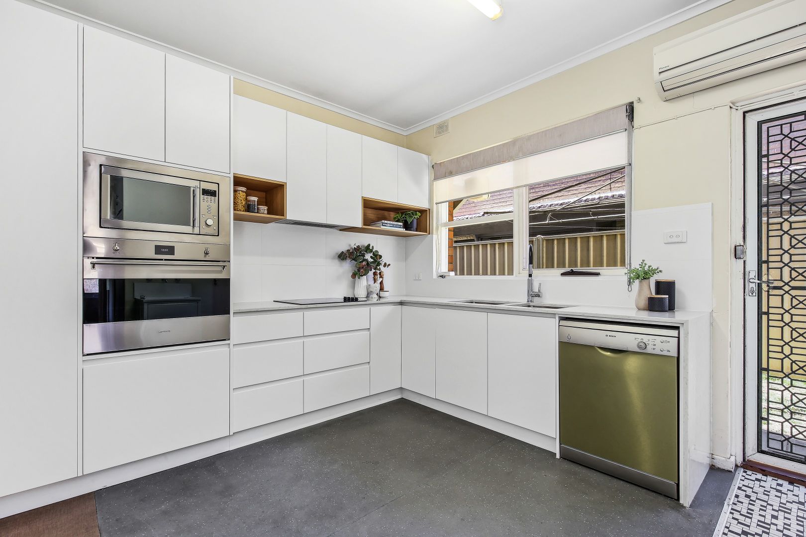 6/6 Byron Street, Glenelg SA 5045, Image 2