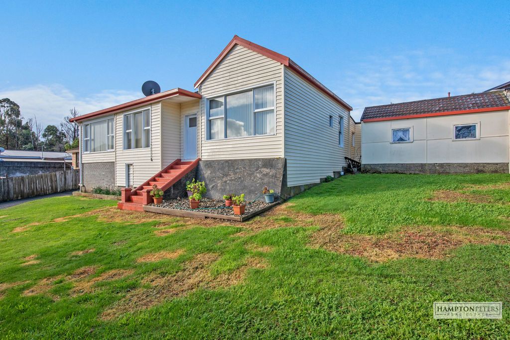 Upper Burnie TAS 7320 4 beds house for Sale, 250,000 2015392894