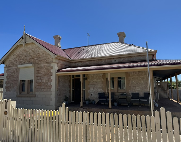 25 Pine Street, Peterborough SA 5422