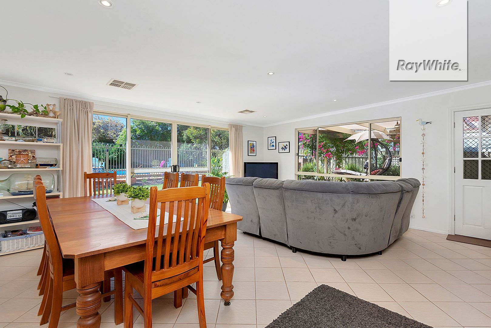 38 Carol Drive, Para Hills SA 5096, Image 2