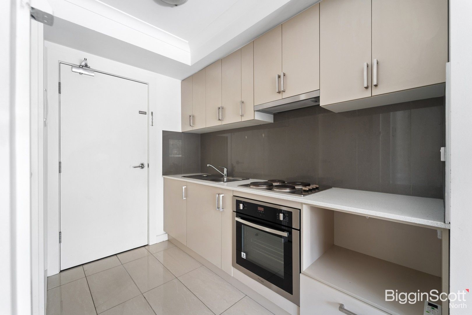 2 bedrooms House in 105 1053-1055 Plenty Road KINGSBURY VIC, 3083