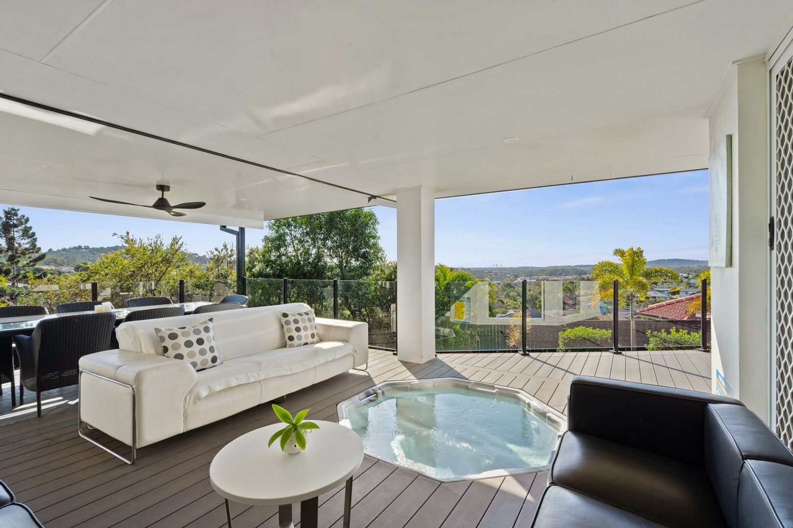 4 bedrooms House in 17 YALDARA ST PACIFIC PINES QLD, 4211