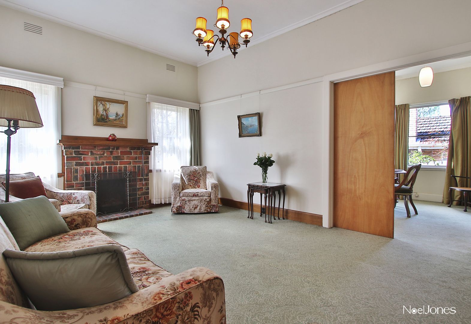 16 Meerut Street, Mitcham VIC 3132, Image 2