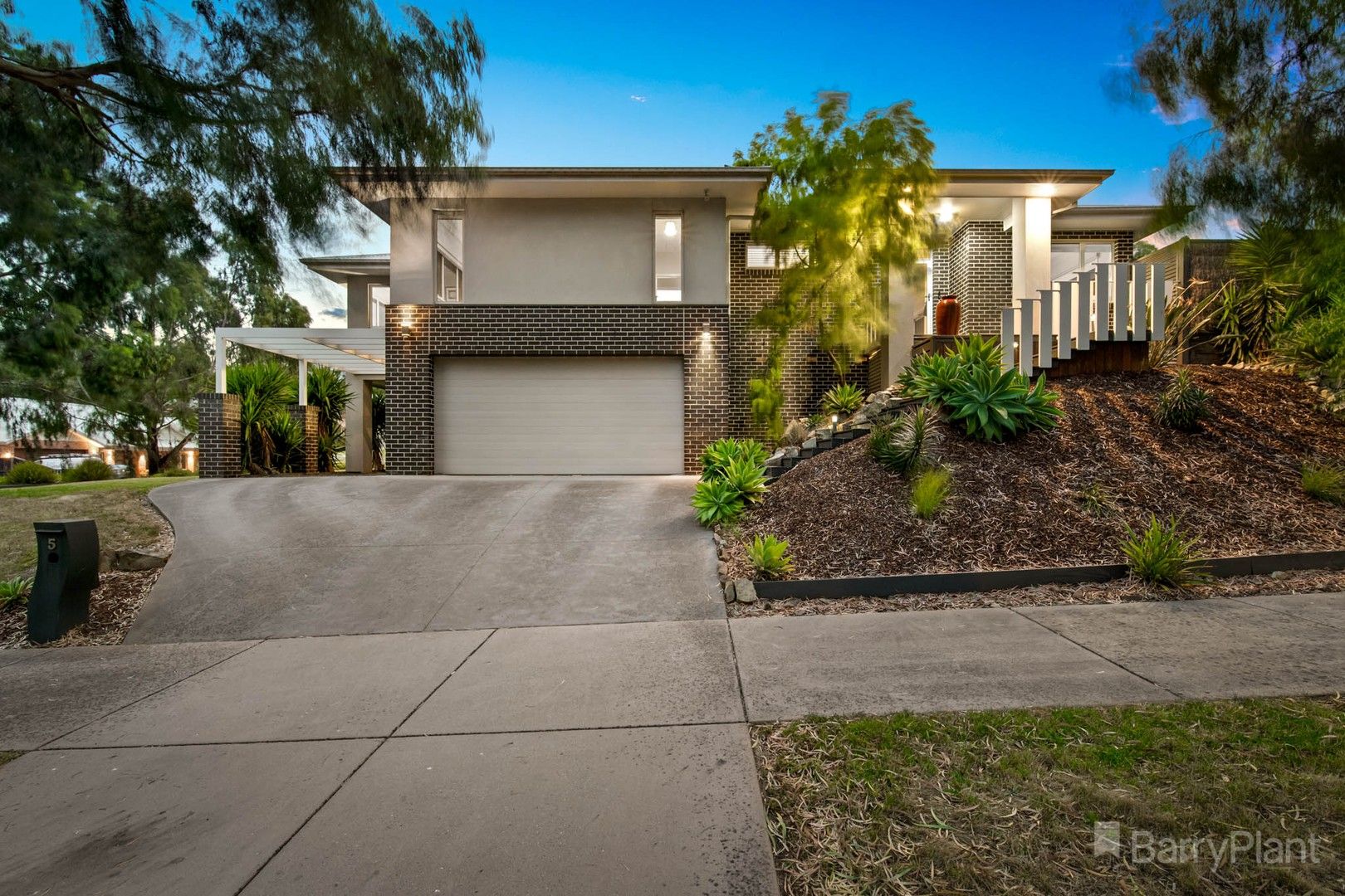 5 Connassidy Close, Beaconsfield VIC 3807, Image 0