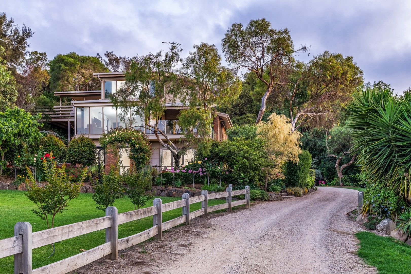 4 bedrooms House in 11-15 Quarry Close BELMONT VIC, 3216