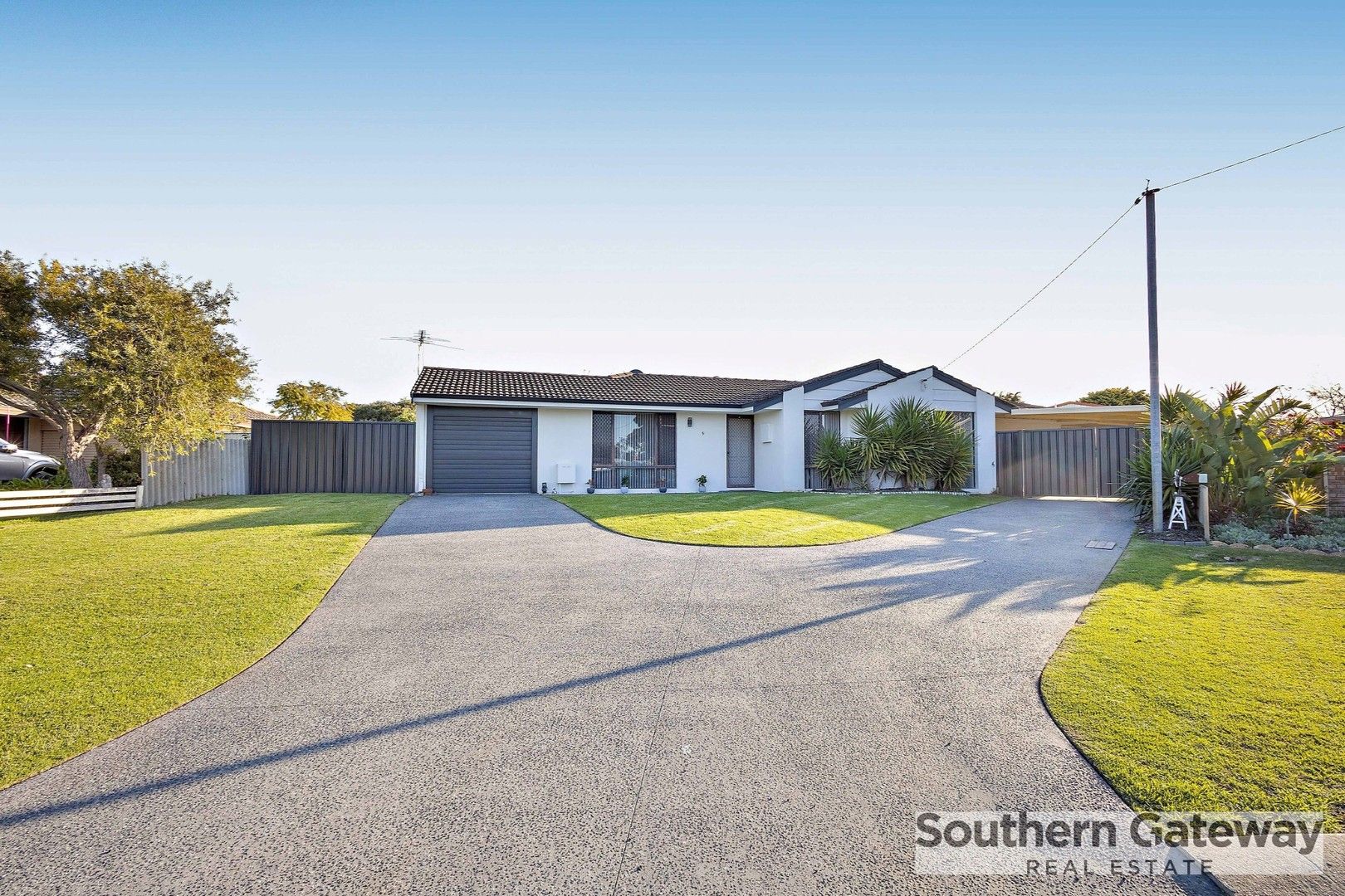 9 Holten Court, Cooloongup WA 6168, Image 0