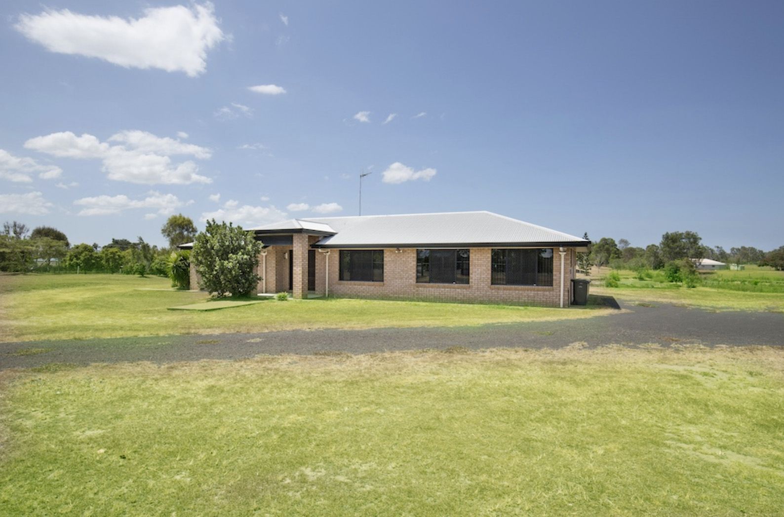 4 Slalom Crescent, Branyan QLD 4670, Image 2