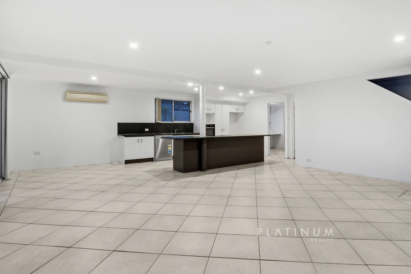 Additional image 6 of 100 Ashmore Road, Bundall QLD 4217