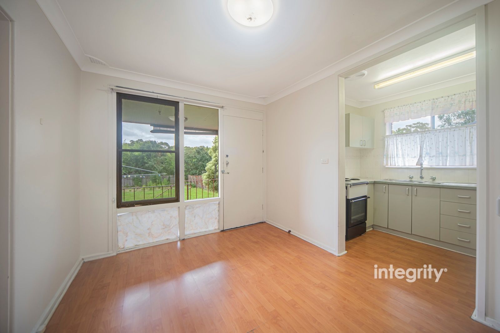 31 McDonald Avenue, Nowra NSW 2541, Image 2