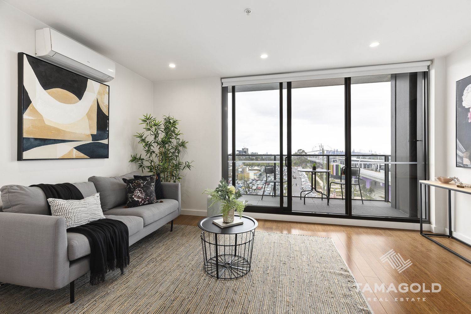 1 bedrooms Apartment / Unit / Flat in 501A/6 Clinch Avenue PRESTON VIC, 3072