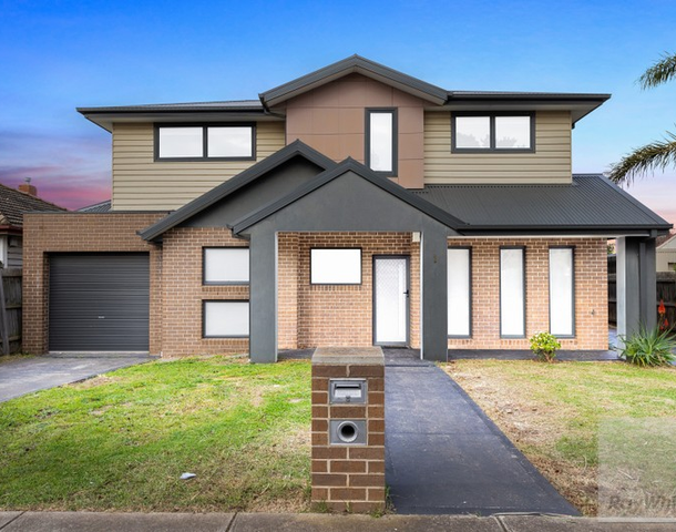 1/18 Welwyn Parade, Deer Park VIC 3023