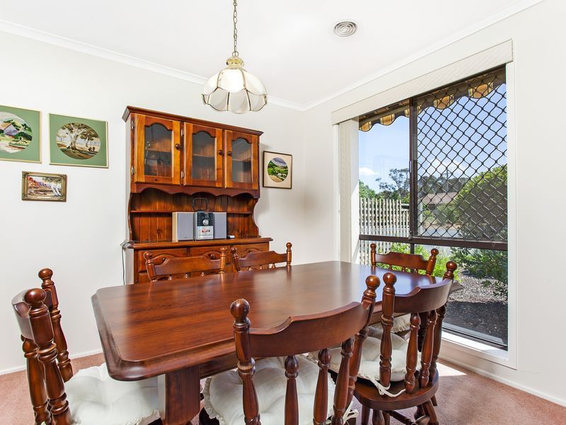 17 Boas Place, Florey ACT 2615, Image 2