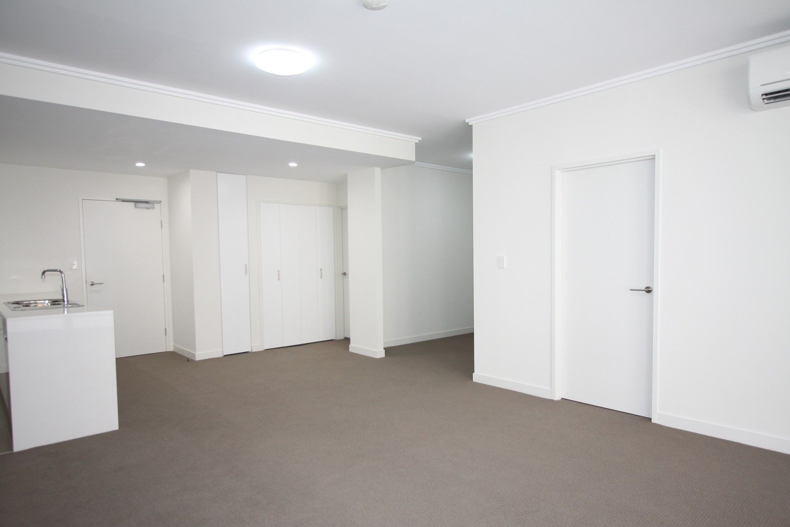 2 bedrooms Apartment / Unit / Flat in 405/18-28 Romsey Street WAITARA NSW, 2077