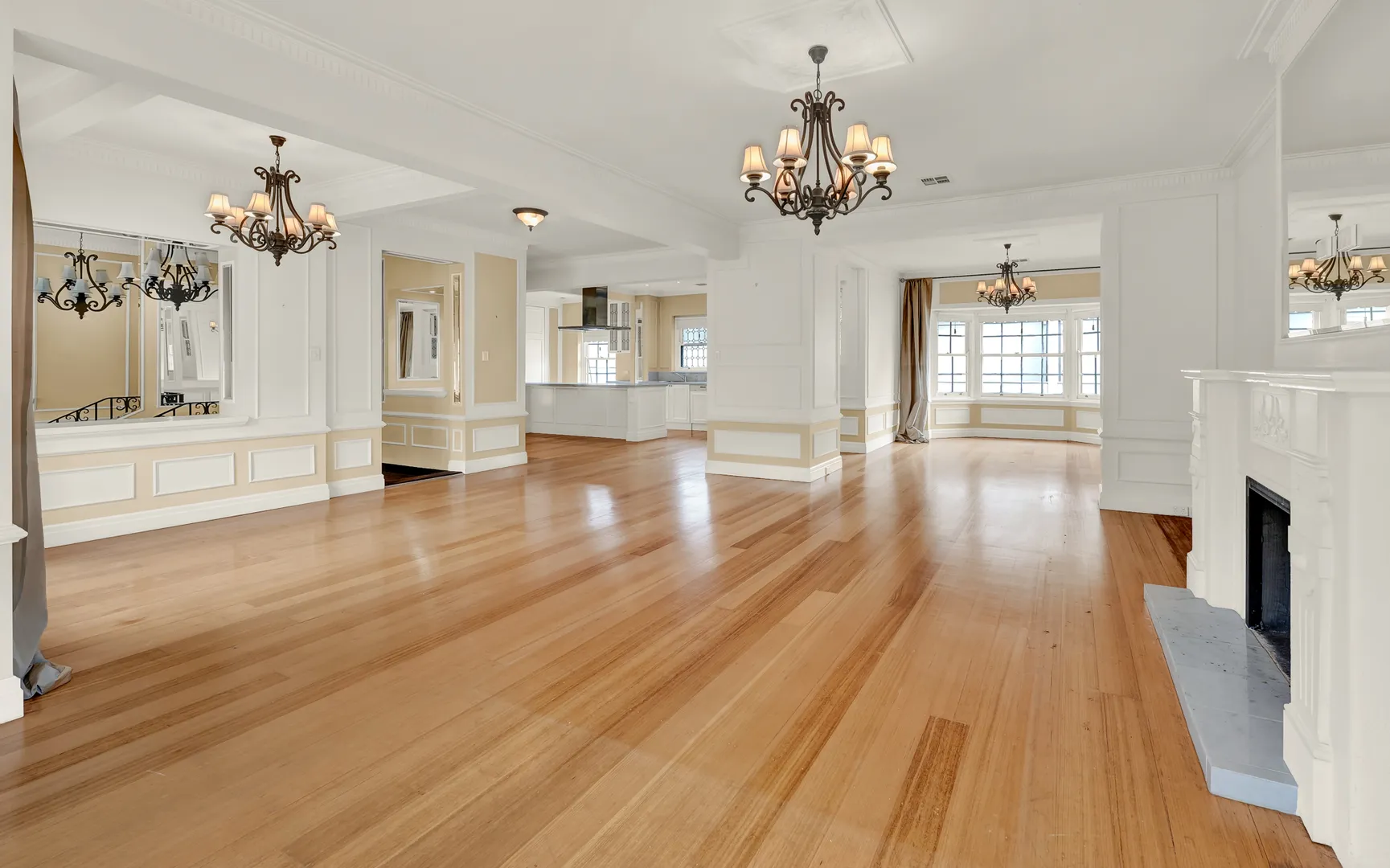 Unique English Toorak Apartment - View 5