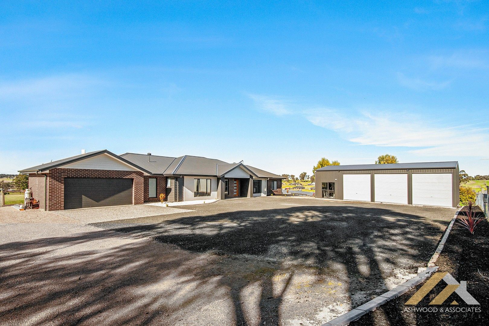 4 bedrooms House in 122A Clifton West Rd WY YUNG VIC, 3875