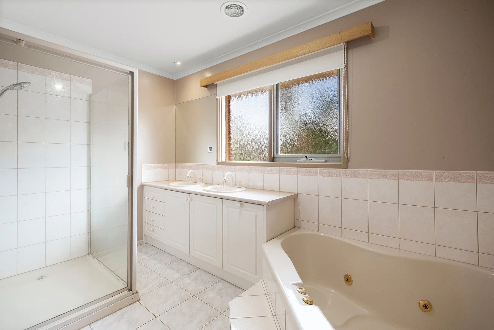 Additional image 7 of 2/29 Garrisson Drive, Glen Waverley VIC 3150