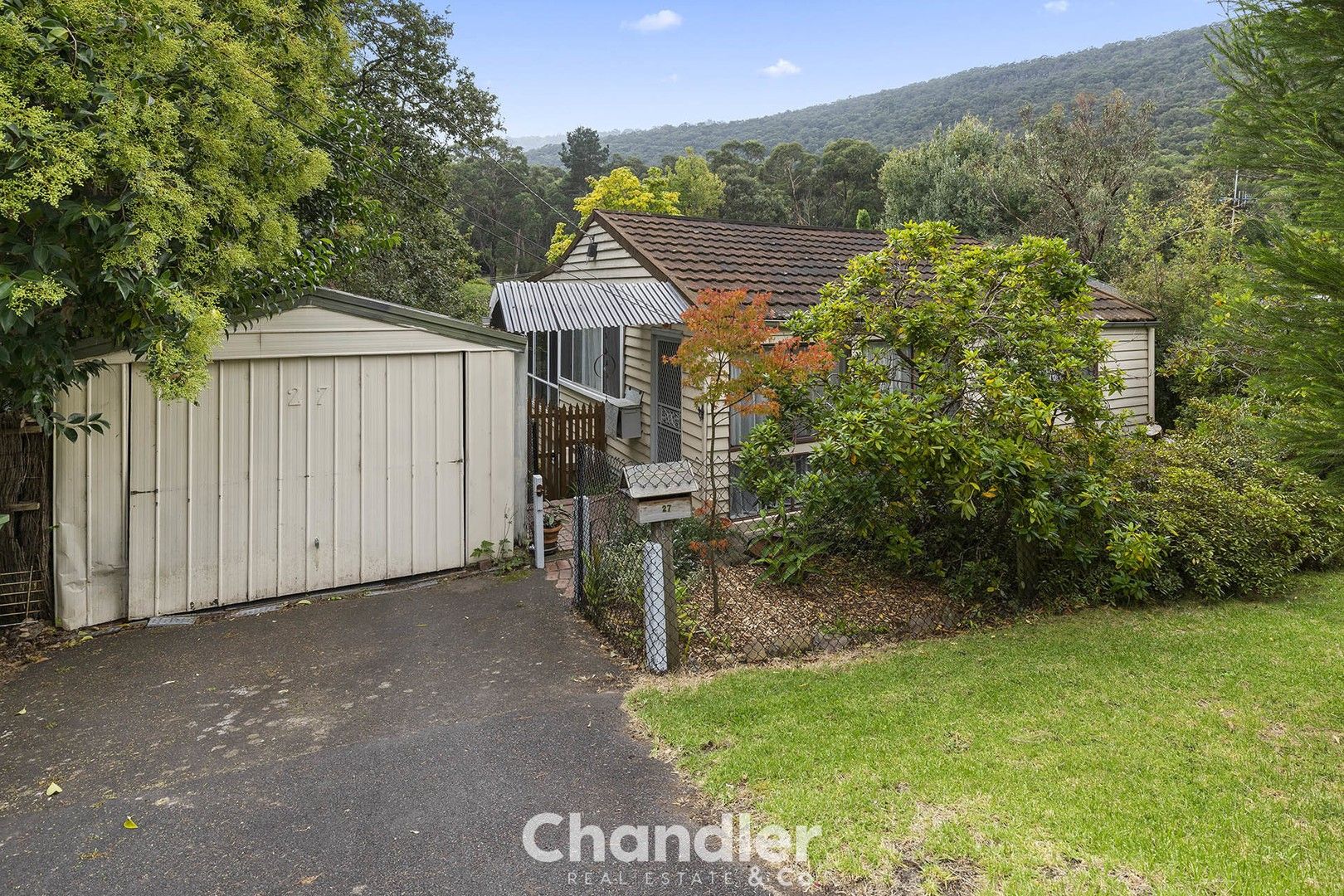 27 Ferny Creek Avenue, Upper Ferntree Gully VIC 3156, Image 0