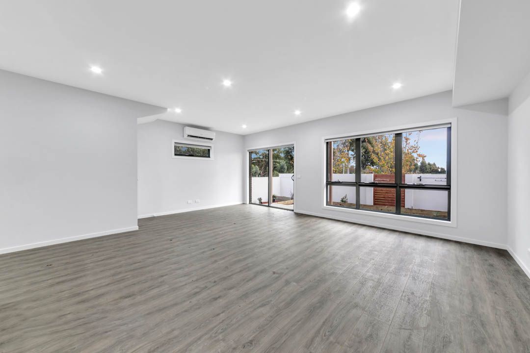 19 Pedigree Grove, Cranbourne East VIC 3977, Image 1