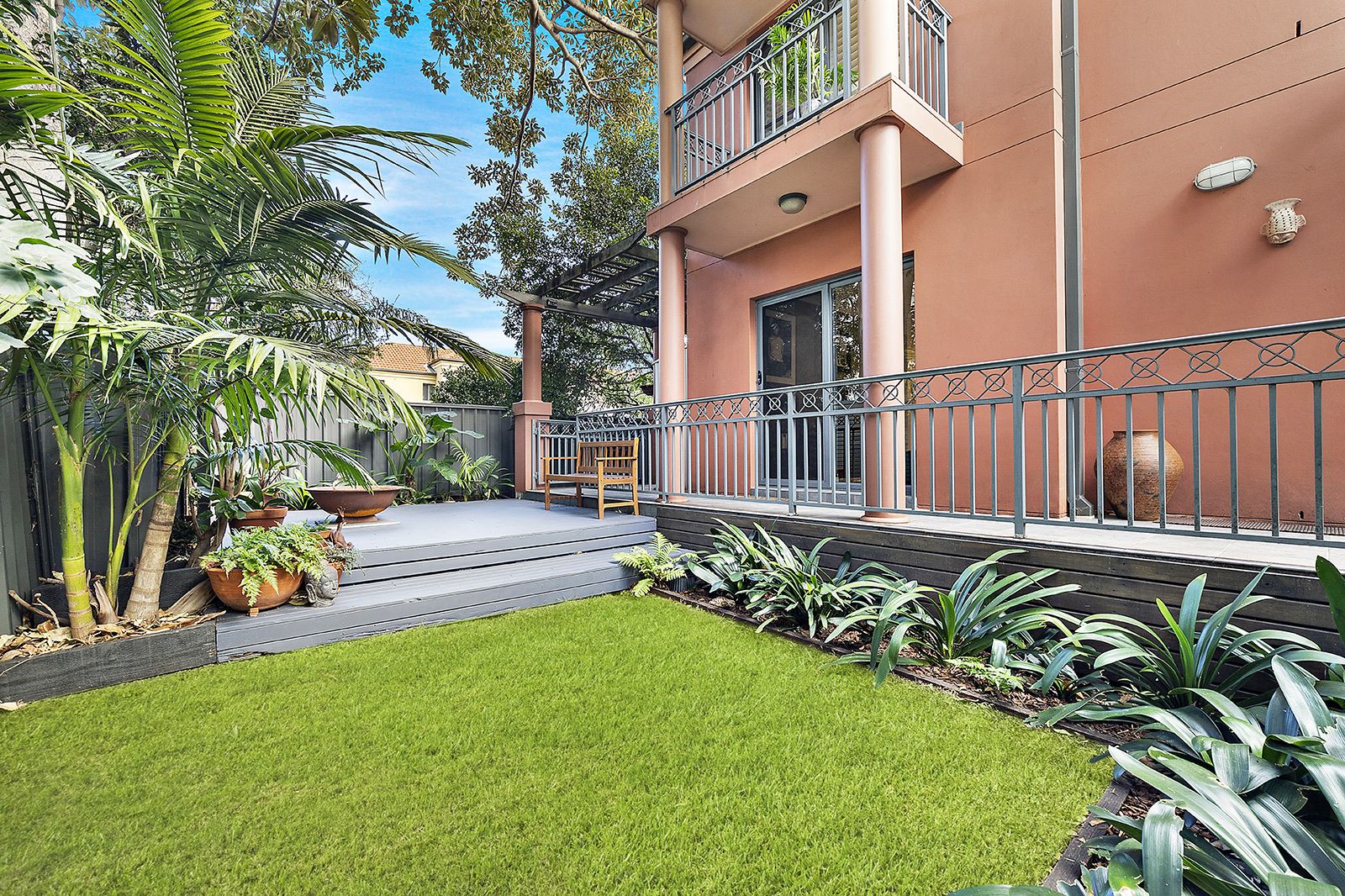 3 bedrooms Townhouse in 5/17 View Street WOLLONGONG NSW, 2500