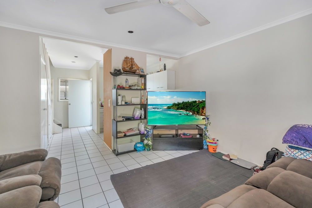 3/462-464 McCoombe Street, Manunda QLD 4870, Image 2