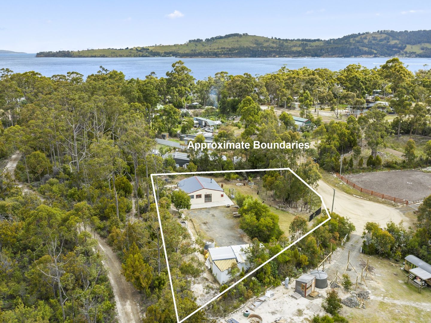 52 Cray Point Parade, Eggs And Bacon Bay TAS 7112, Image 1