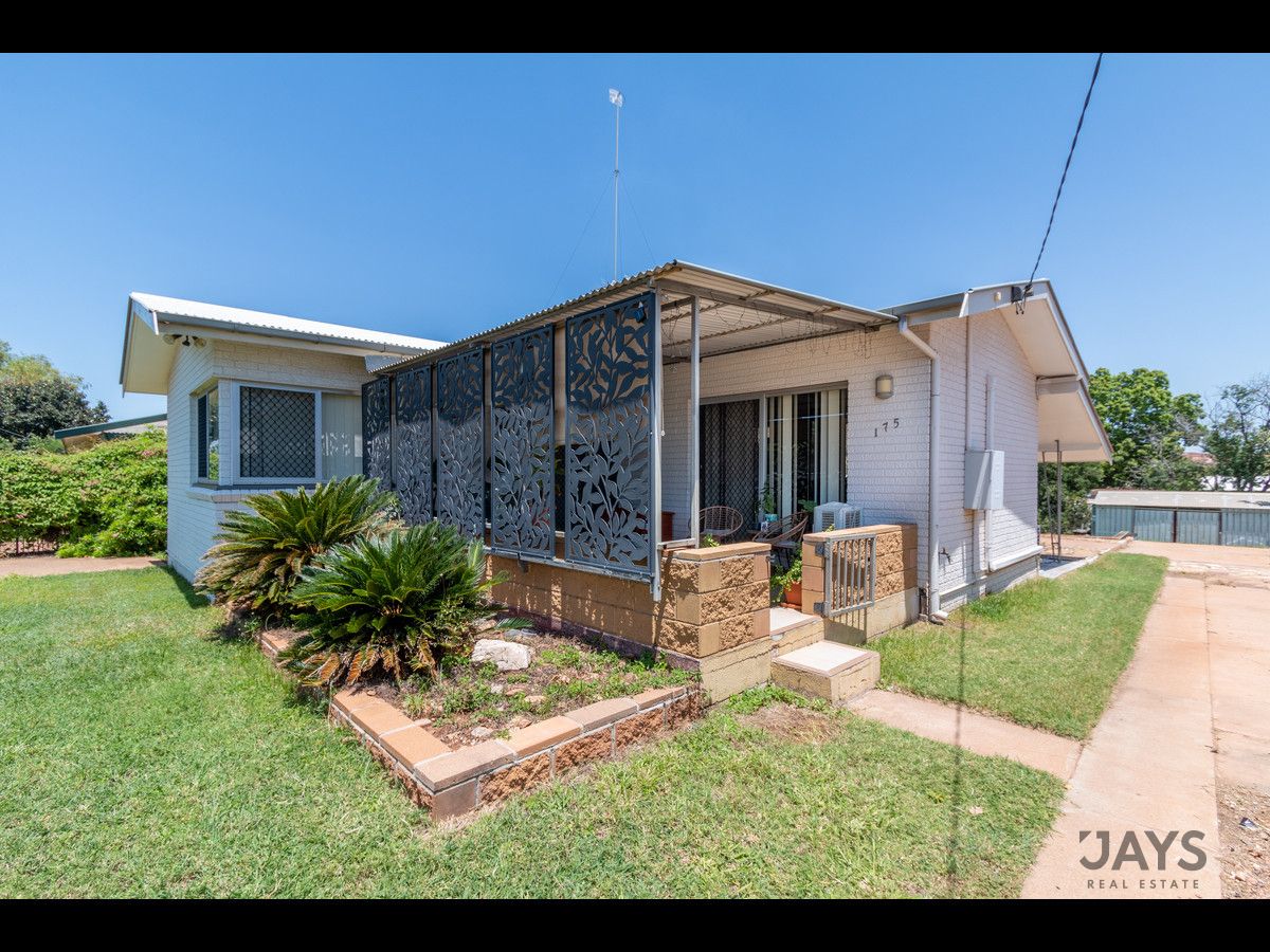 2 bedrooms House in 175 Miles Street MOUNT ISA QLD, 4825