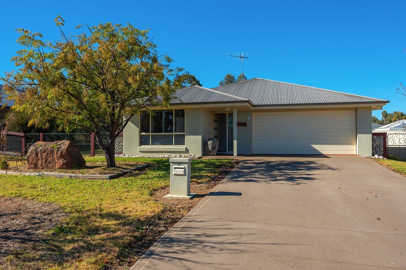 6 Roy Cross Place, Gulgong NSW 2852, Image 2