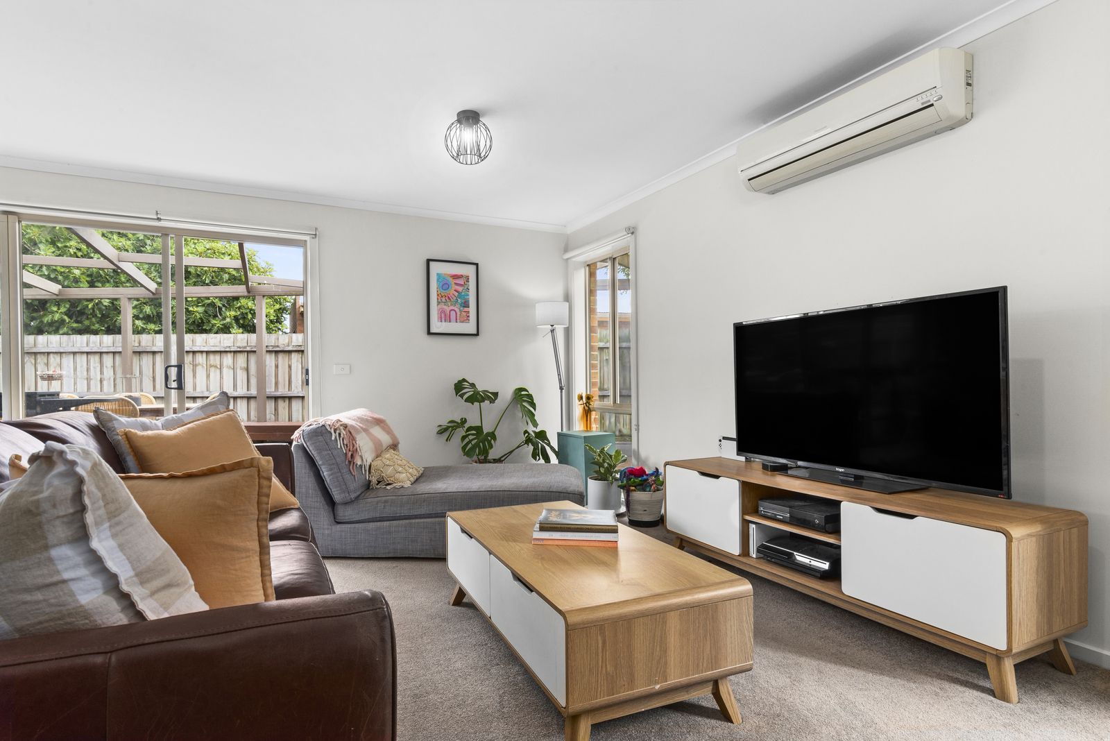 100 Calvert Street, Hamlyn Heights VIC 3215, Image 2