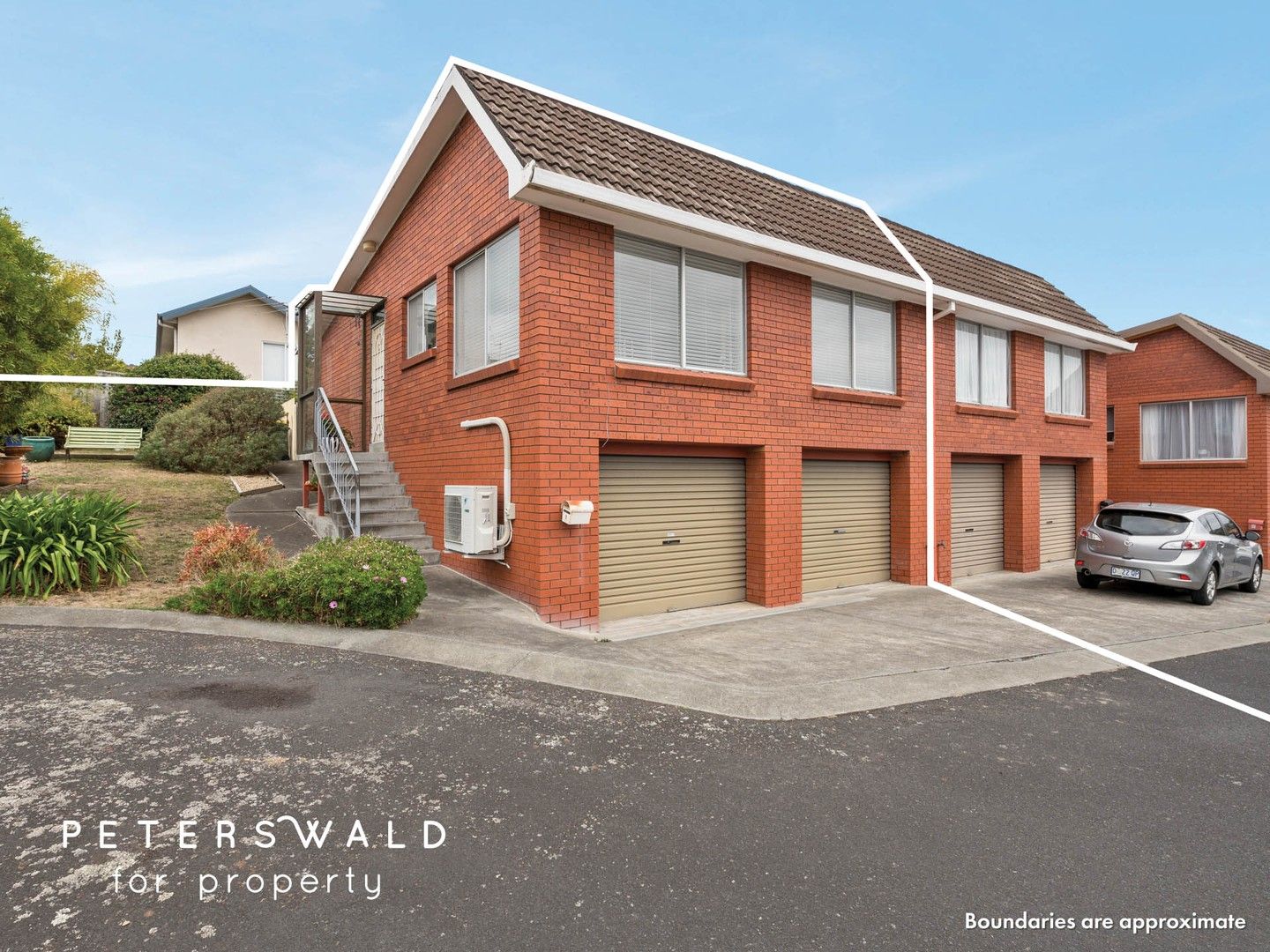 2 bedrooms Townhouse in 1 Iluka Court LENAH VALLEY TAS, 7008