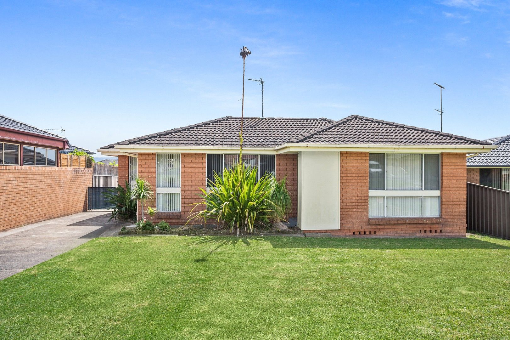 3 bedrooms House in 28 Oak Street ALBION PARK RAIL NSW, 2527