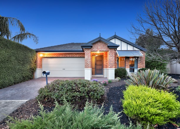 52 Bowral Loop, Craigieburn VIC 3064