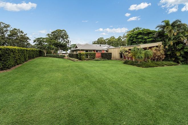 Picture of 12 Trentham Place, SAMFORD VILLAGE QLD 4520