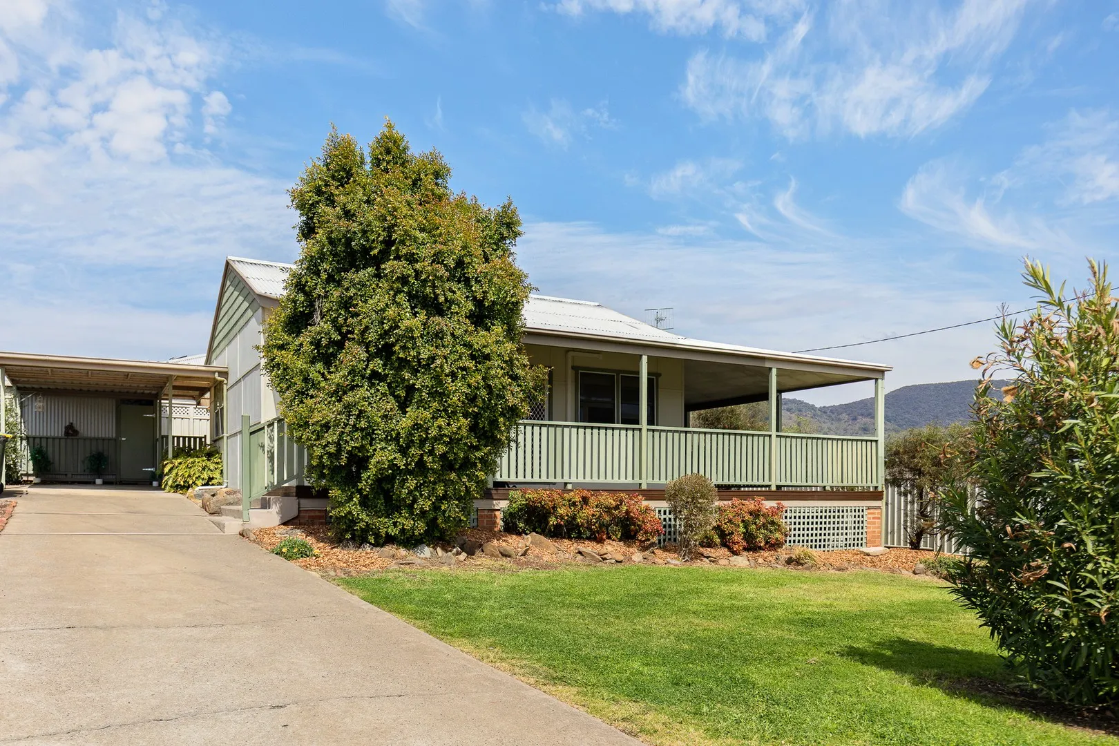 LOW-MAINTENANCE, ELEVATED & CONVENIENT, Mudgee