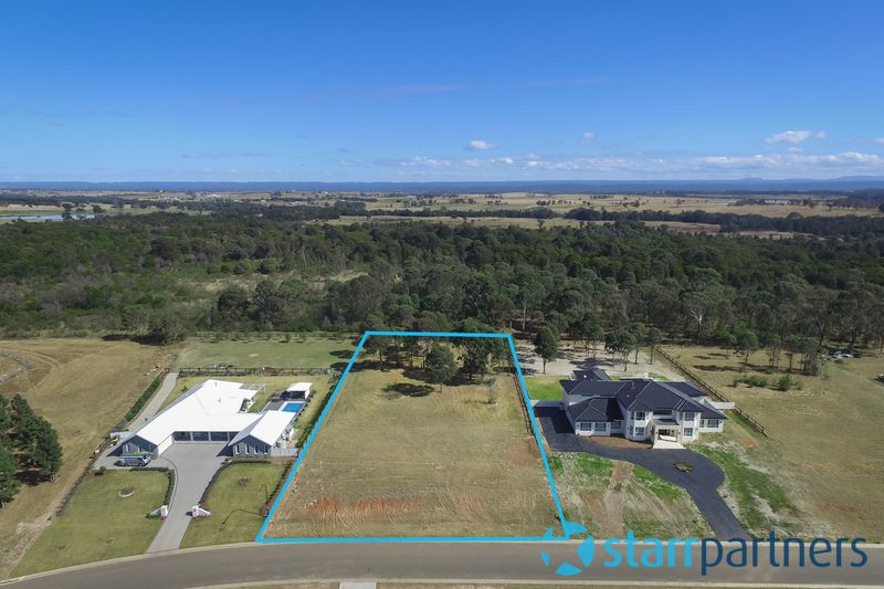 25 Halmstad Boulevard, Luddenham NSW 2745, Image 0