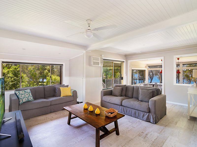 22 Lloyd Avenue, Chain Valley Bay NSW 2259, Image 2