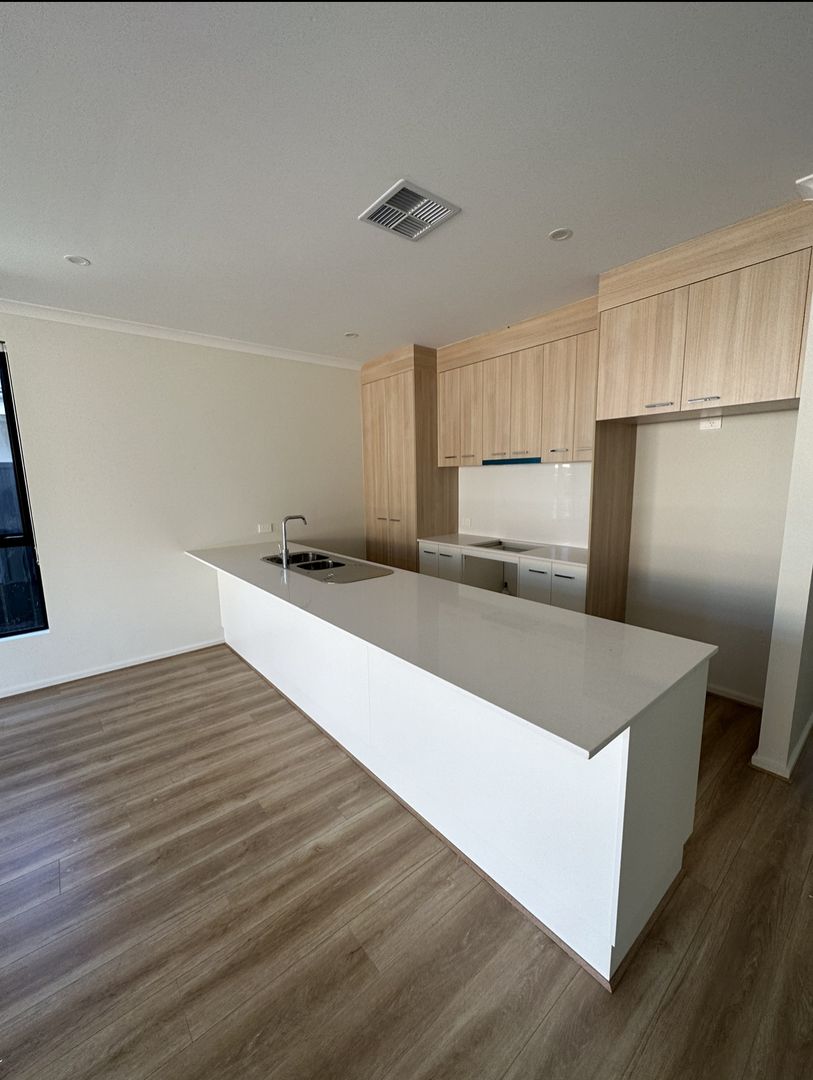 14B Hodge Road, Para Hills SA 5096 House For Rent Domain