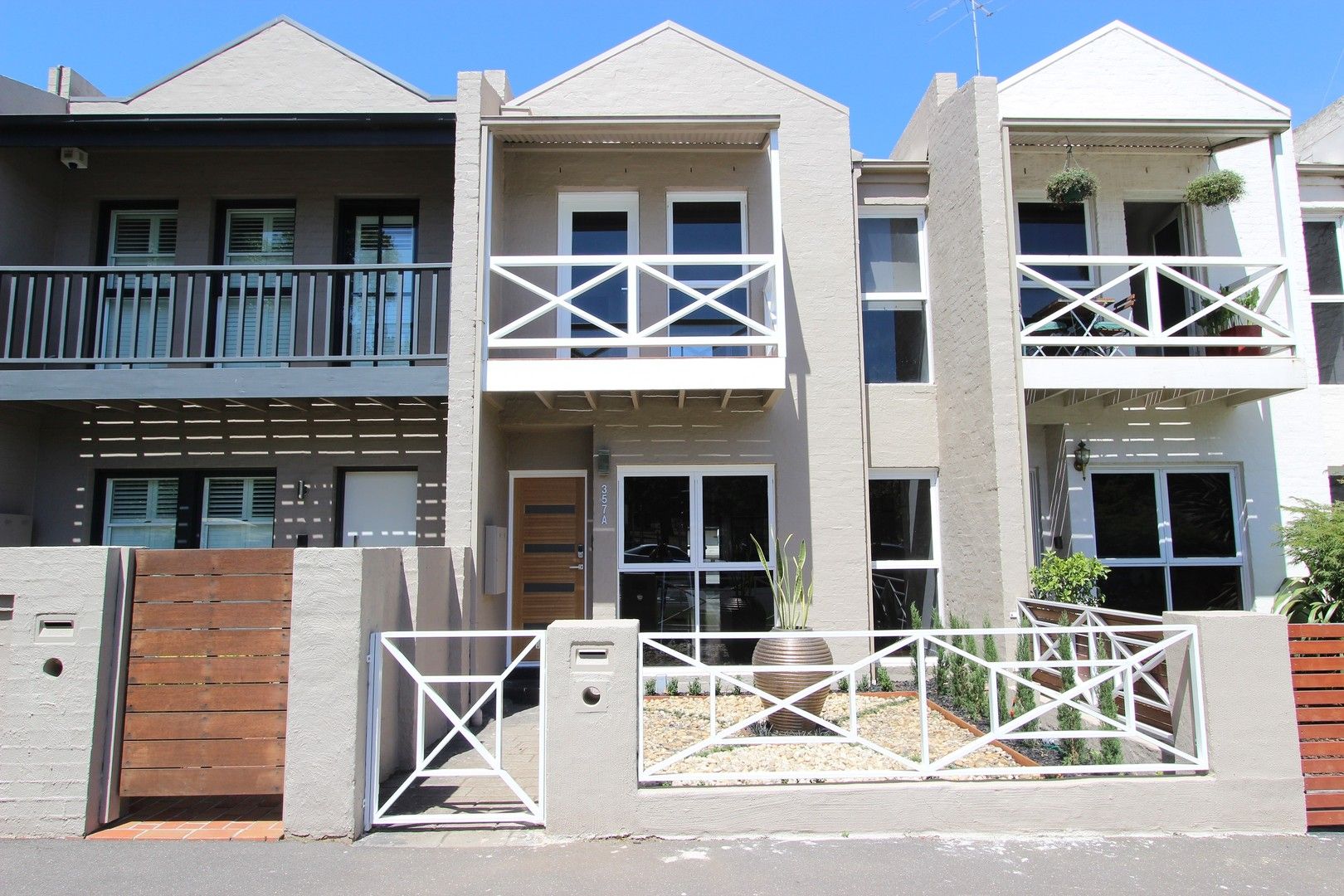 3 bedrooms Apartment / Unit / Flat in 357A Flemington Road NORTH MELBOURNE VIC, 3051