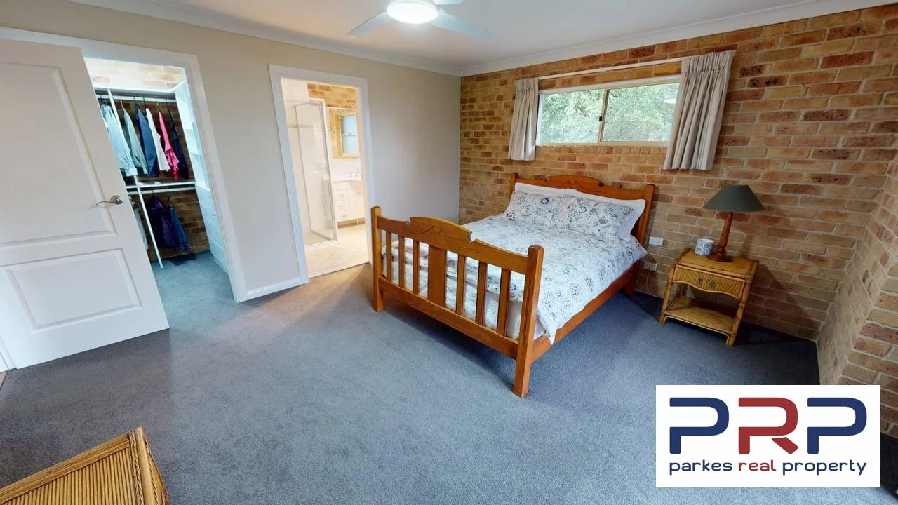 Additional image 11 of 8 Arana Place, Parkes NSW 2870