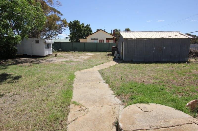 2 Council Street, Merredin WA 6415, Image 2