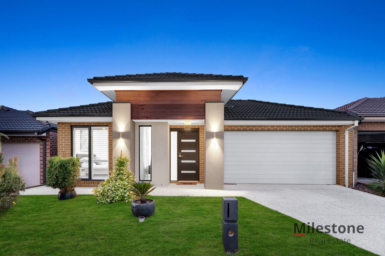 4 Warralily Avenue, Clyde VIC 3978, Image 0