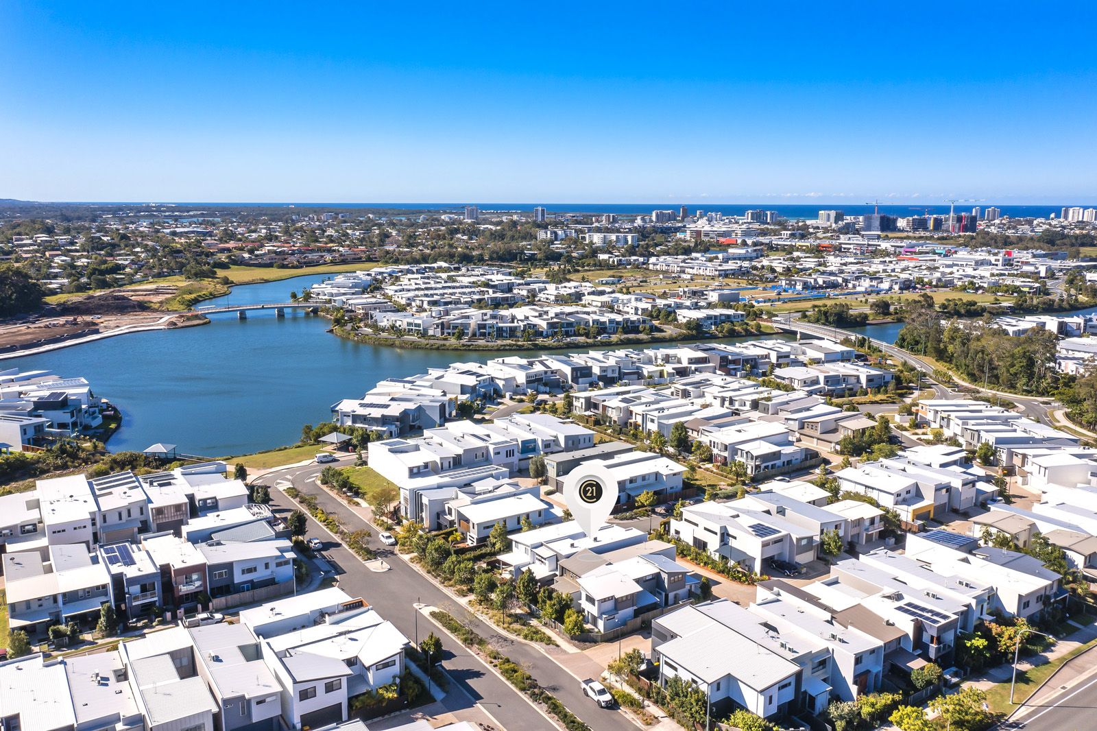 3 bedrooms House in 67 Mackenzie Drive MAROOCHYDORE QLD, 4558