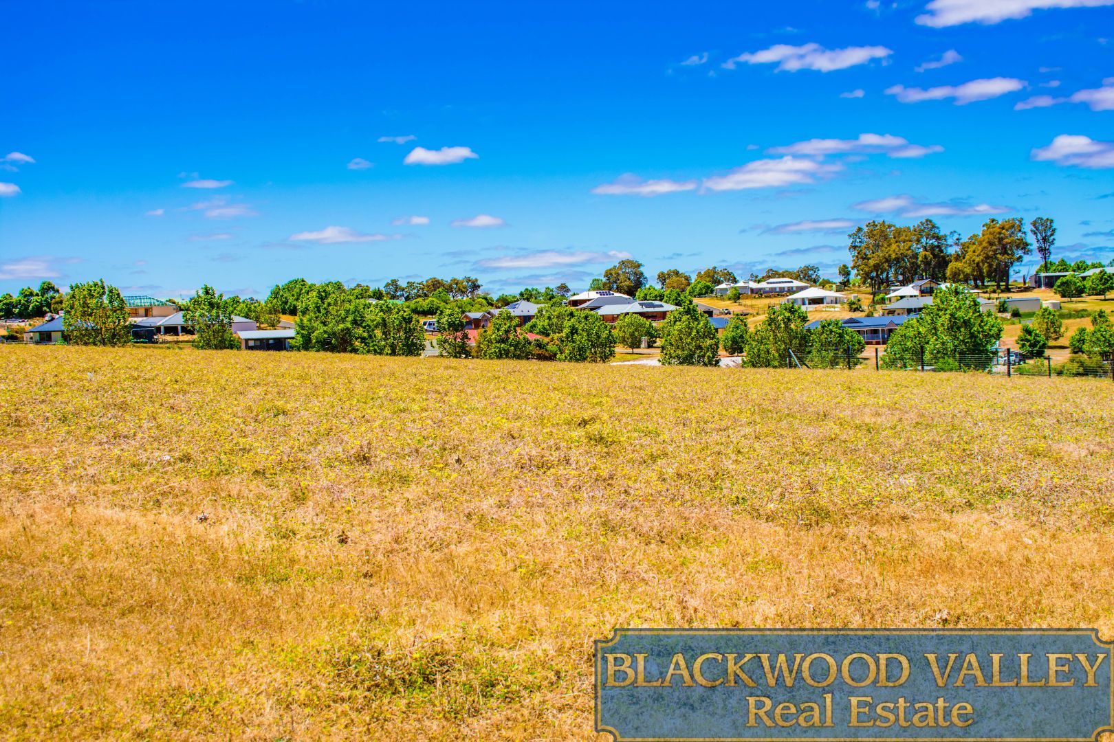 32 Lakeview Crescent, Bridgetown WA 6255, Image 1