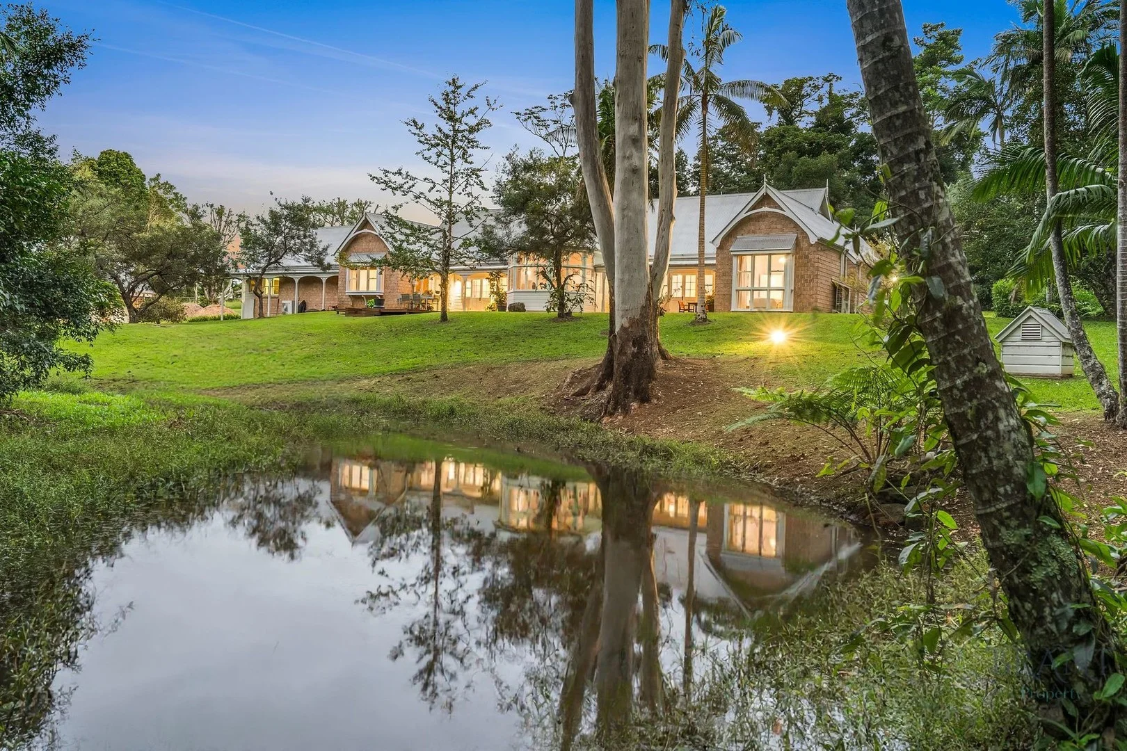 104 Mountain View Road, Maleny QLD 4552