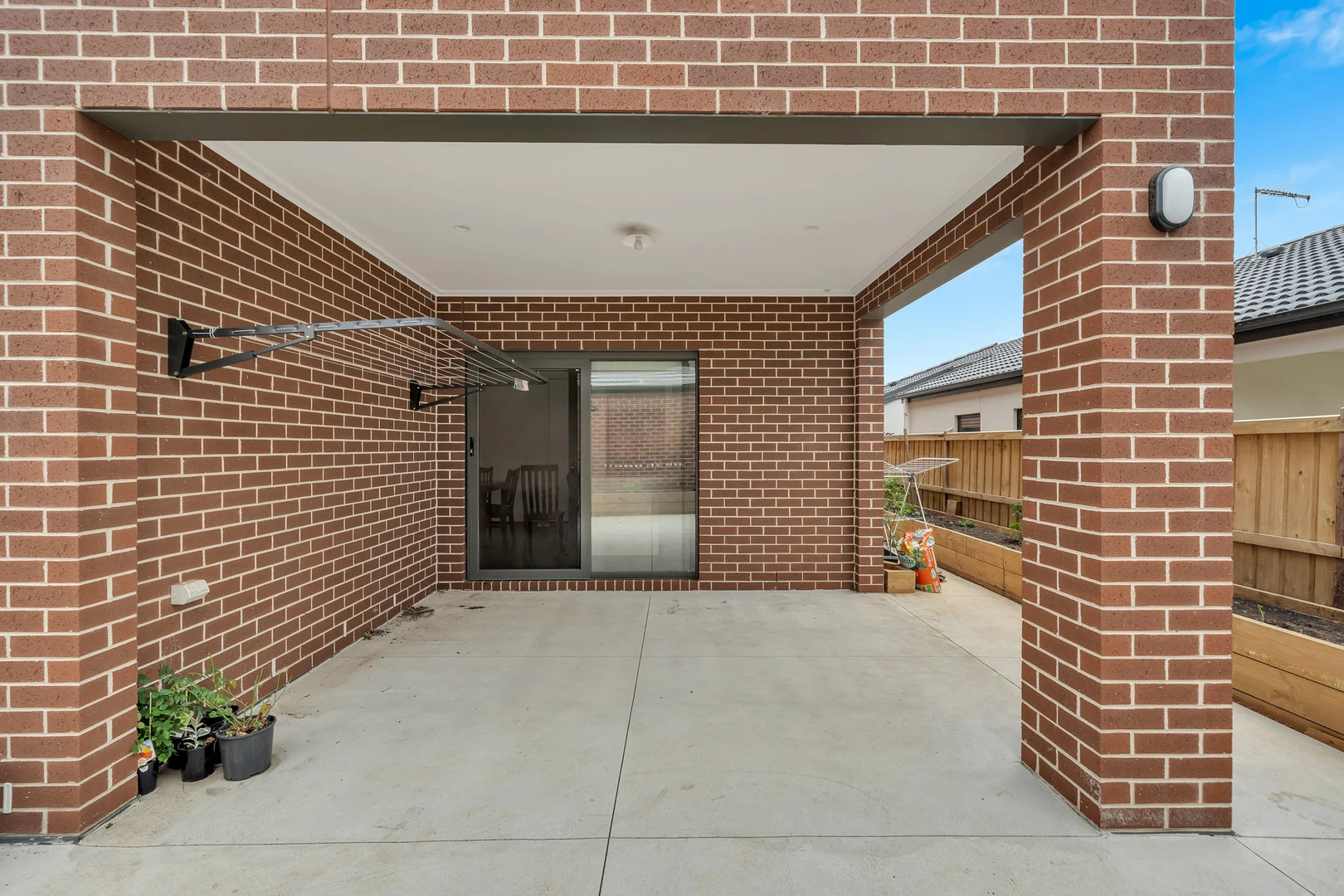 Additional image 23 of 47 Winfred Dr, Mambourin VIC 3024