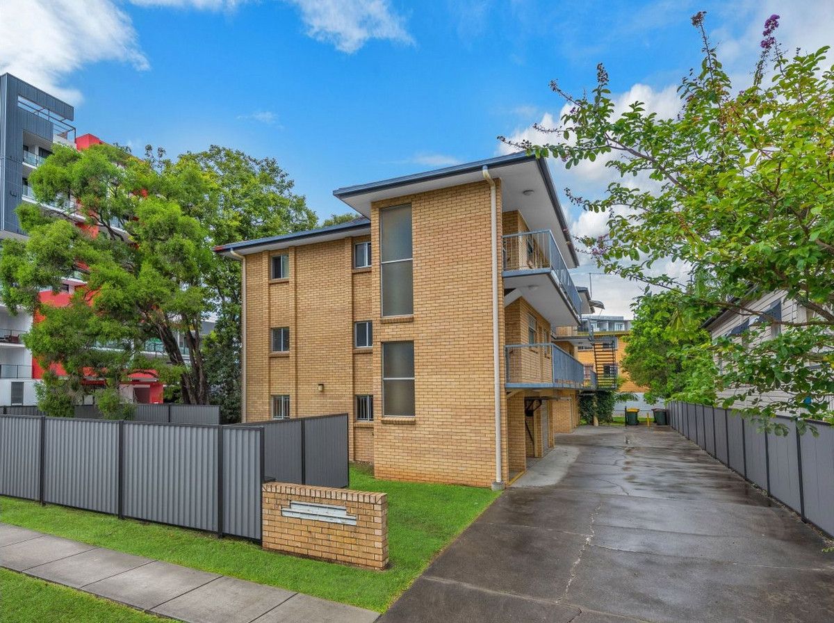 2 bedrooms Apartment / Unit / Flat in 1/35 Bridge Street NUNDAH QLD, 4012