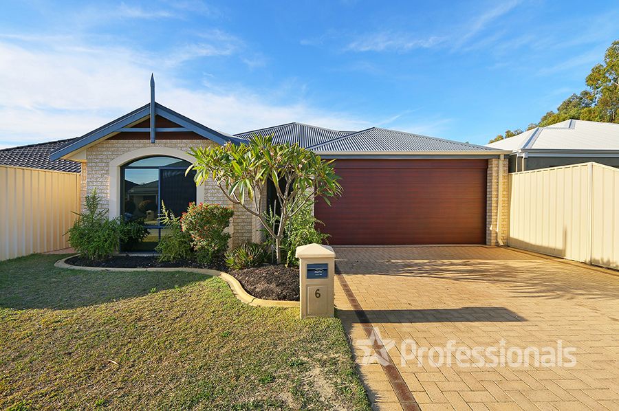 6 Daffodil Road, Canning Vale WA 6155, Image 2