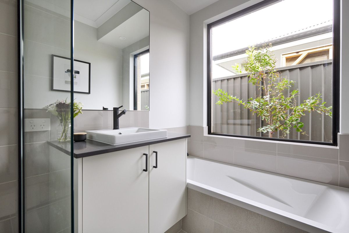 4 bedrooms House in Lot 131 Ageratum Road SINAGRA WA, 6065
